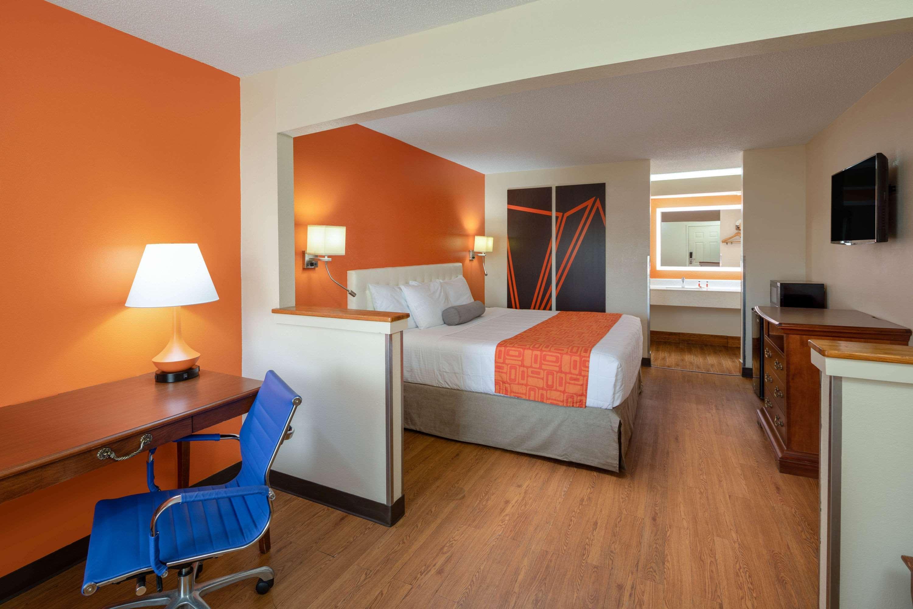 Howard Johnson By Wyndham Savannah Ga Exterior photo