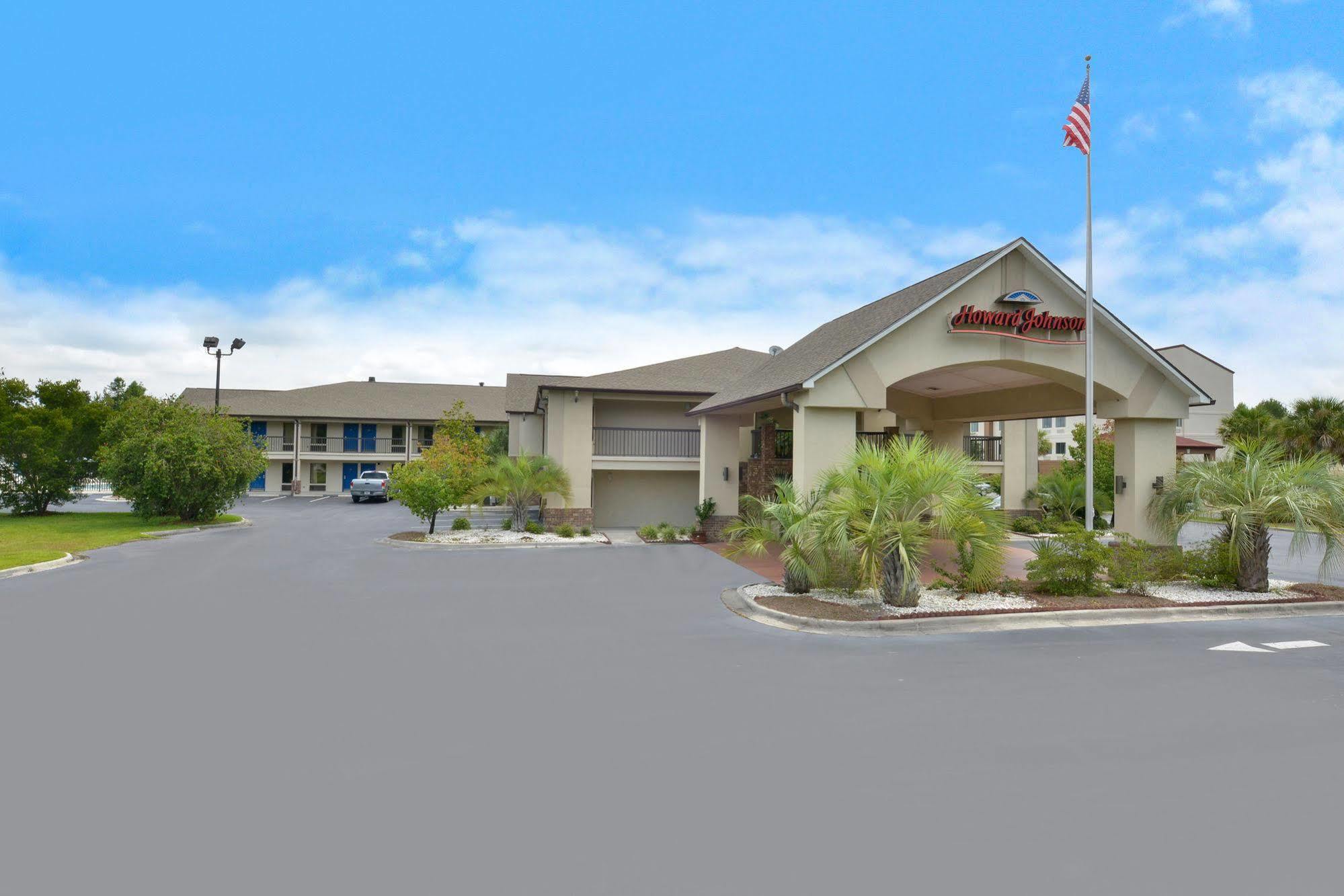 Howard Johnson By Wyndham Savannah Ga Exterior photo