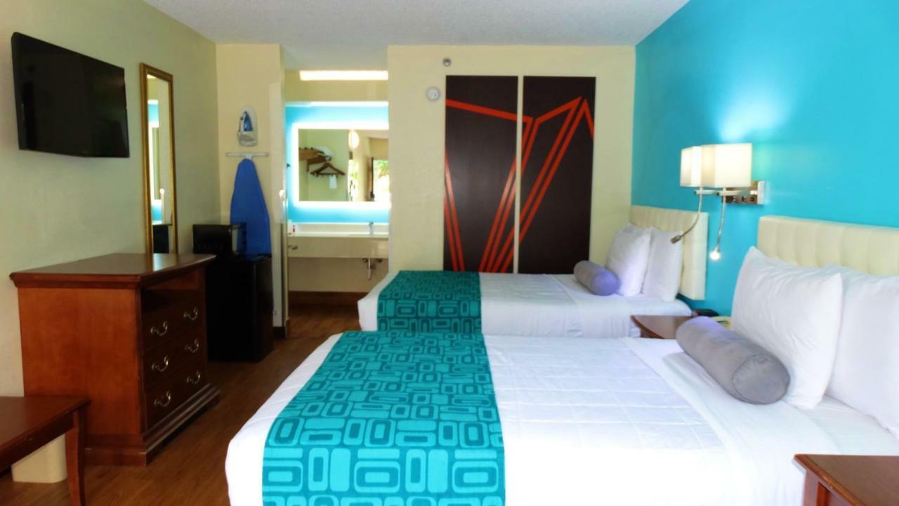 Howard Johnson By Wyndham Savannah Ga Exterior photo